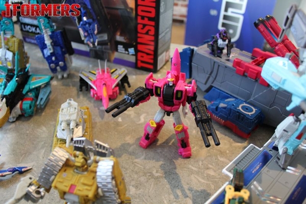 SDCC2016   More Images From Hasbro Breakfast Spotlighting Platinum Edition Liokaiser  (31 of 48)